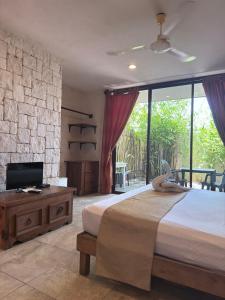 Maya Vacanze Playa Natural