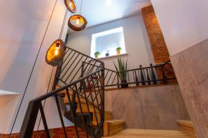 Затишна студія біля метро Площа Конституції - Харківська набережна 3