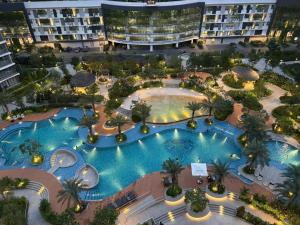 3BR - Spacious Apt in Green Park with Resort Style Pool