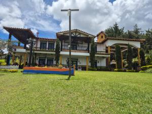 AEROPUERTO-Rionegro- MONTEOLIVO COLONIAL