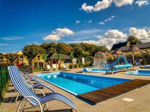 Comfortable holiday homes, pool and whirlpool