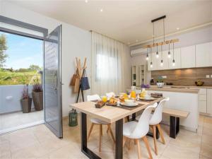 2-Bedroom Villa with Private Pool in Kalithies