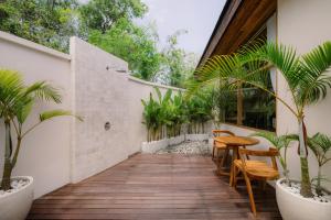 Tula Collective Uluwatu