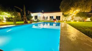 Luxury Villa with Pool & Garden5km from Cabo - Hotel 4 stelle a Tétouan