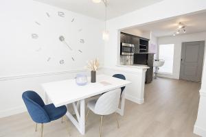 Perfect Location 2BR 5 Min Walk to Galleria Marquee Uptown