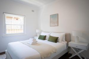 2RB Glebe Retreat Free Parking, Yard & Pet Friendly