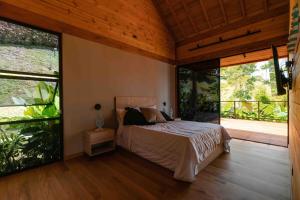 Sienna Casa del Lago