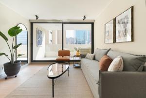 Depto de lujo, ubicación privilegiada con estacionamiento