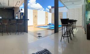 Casa com piscina em Brasília - 15 minutos