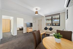New Crossing Place Motel