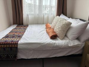 Dainty Den LS217- Chic & Relaxing Stay Near Enchanted Kingdom