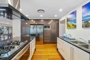 Sorrento Waterfront Retreat & Pool