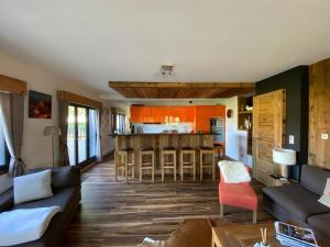 Duplex élégant au cœur de Crest-Voland avec parking et grande terrasse - FR-1-733-176