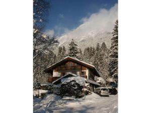 Holiday apartment with 4 bedrooms