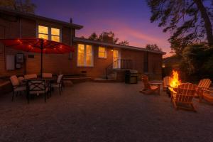 Orange Pit - 3BD 2BA Luxury Retreat - West Cola