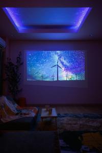 4K Cinema Duplex, 8 Guests, 4 min