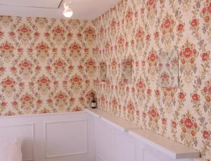 Central Hongdae Red Road Stay 4 Beds, Near Mangwon & Sangsu