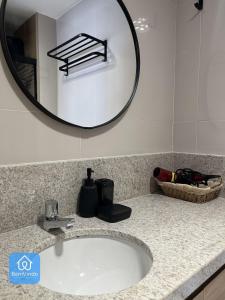 Quarto e Sala Organizado e Completo Na Ondina