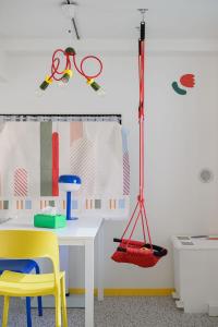 Pop playful accommodation for family, 4 people, 4 min