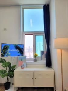 Spacious duplex near Myeongdong