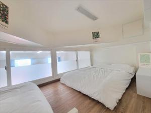 Spacious duplex near Myeongdong