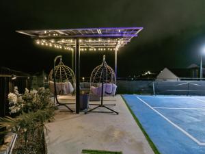 Eco-Luxe Ocean View Villa, Gated with Pickleball & Pool for 10