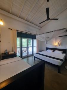 Silver Lake Villa & Boat Safari