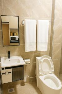 Padmore residences studio