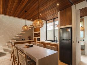 Blacksand Villas Bingin