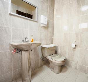 Cozy bedroom at 5 min Mexico City Airport T1 & T2