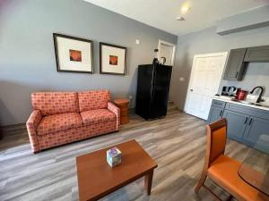 A Joyful Unit Stay Awaits