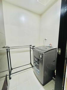 Heart of Mactan Newtown big space with free wifi and pool access