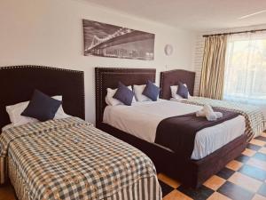 The Queenslander Motel