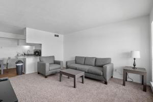 Apt College Station TX mins major Hospitals and A&M U