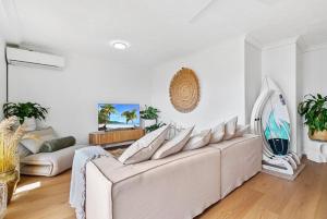 Coastal Retreat at Bilinga Beach, Ocean Views