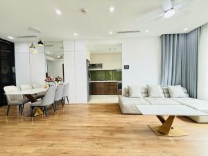 The Legend Apartment-Sunhometel