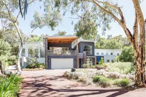 Twintrees - A Family Escape Surrounded by Nature