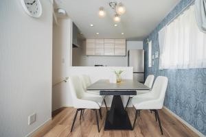 18min to Disney by Taxi Luxury Mattress 3BR 74 square meter