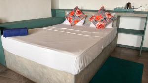 Banana Beach Unawatuna