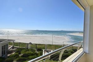 Beautiful Views - Lagoon Beach 2 Bed Apartment