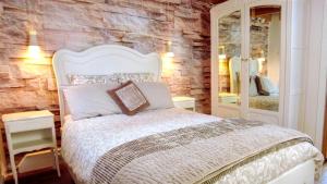 Romantic Village School with Sunny Garden