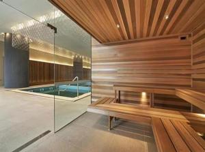 Sky Pool 2 Bedroom Next to Crown in Prima Tower