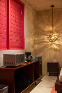 Colonial Downtown Room 10