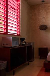 Colonial Downtown Room 10