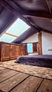 Cute Tiny Home Workation Peaceful Mountain Views by SiyaU
