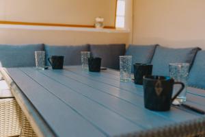 Modern 2BR Apt Glyfada Center and Private Veranda