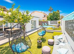 Cubo's Cozy & Modern Sol de Malaga - Villas, Málaga