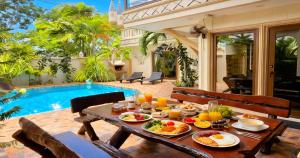 POTTERLAND Luxury Pool Villa Pattaya Walking Street 6 Bedrooms