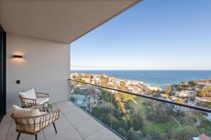 Modern 1-Bed with Tamarama Beach Views
