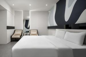J Village Hotel - Triệu Việt Vương